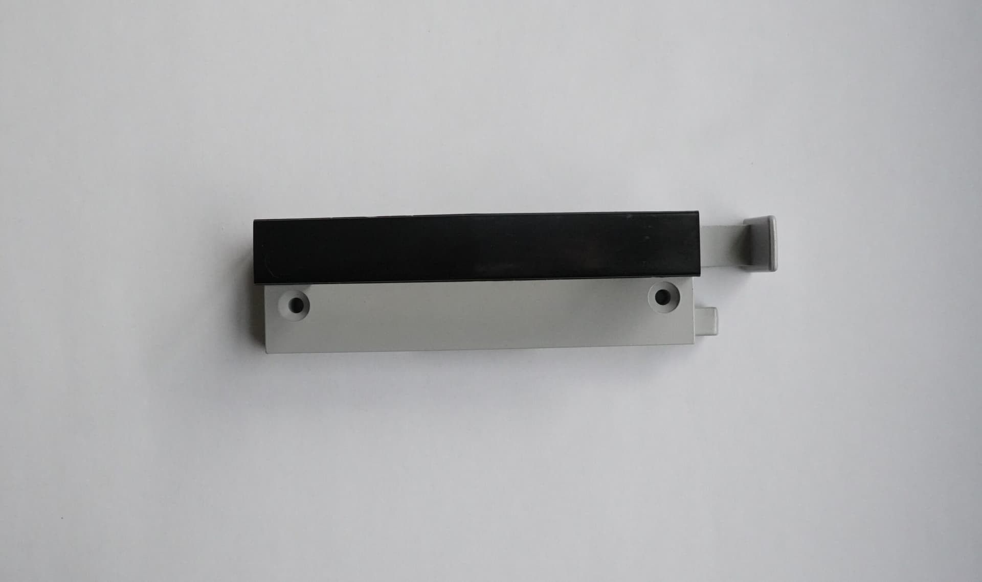 Poignée fenêtre bois semi-automatique DS2195-D007 – Gris RAL 9006 | La Croisée DS